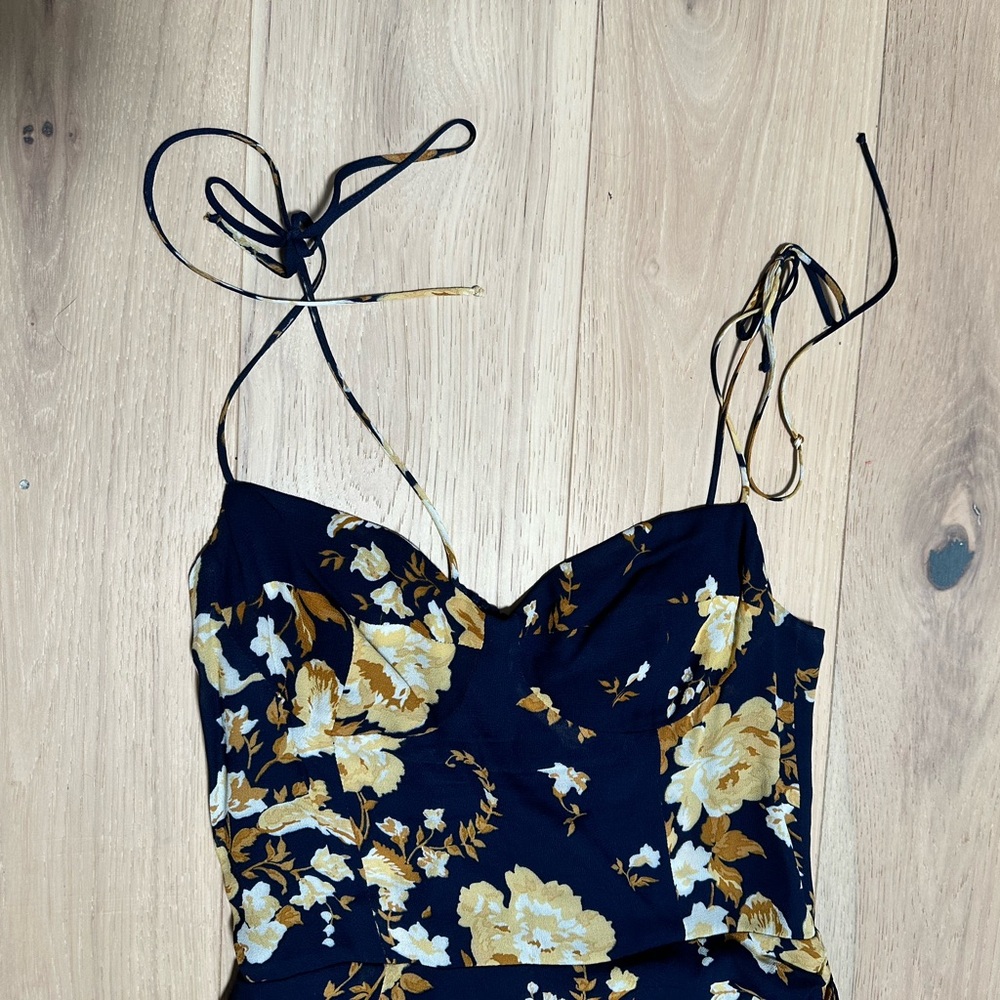 Reformation Kourtney Summer Dress | Size 4 - Picture 3 of 15